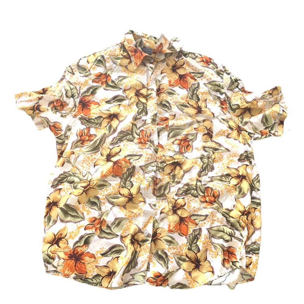NWOT men’s Solutions NEW York Hawaiian Shirt Size M Floral Design Multicolored
